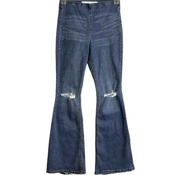 TINSELTOWN Flare Jeans Women’s Size 9 Blue Stretch Distressed Denim Thrashed Hem - Picture 1 of 12